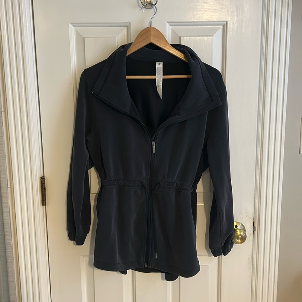 Lululemon black jacket, size 6